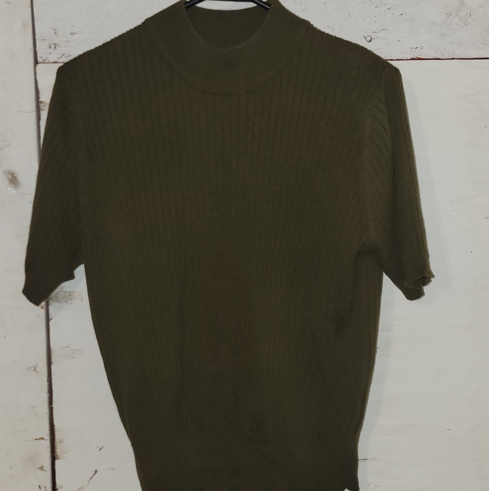 Laura Scott short sleeve sweater size large